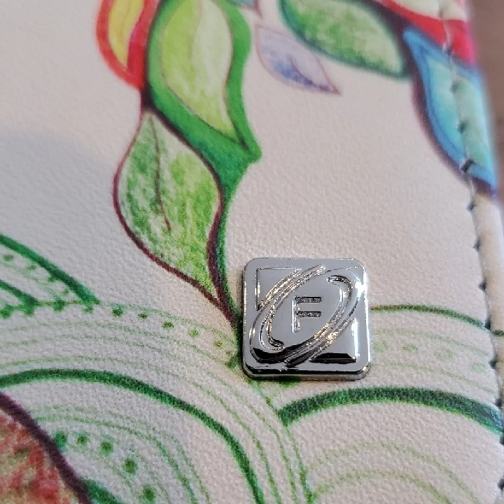 Fintie NOOK GlowLight Plus Folio Case, Love Tree - NWT